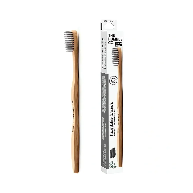 Brosse à dents au charbon adulte noir The Humble emballage individuel manche noir
