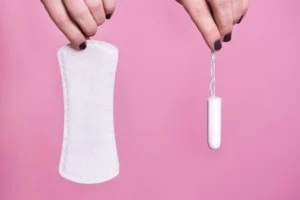 tampons vs serviettes hygiéniques