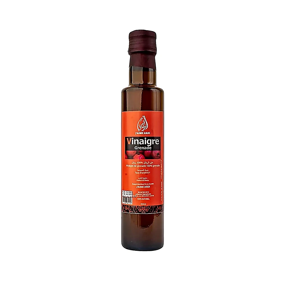 Vinaigre grenade 250ml J'aime Ardi Bouteille de vinaigre grenade 250ml J'aime Ardi sur fond blanc